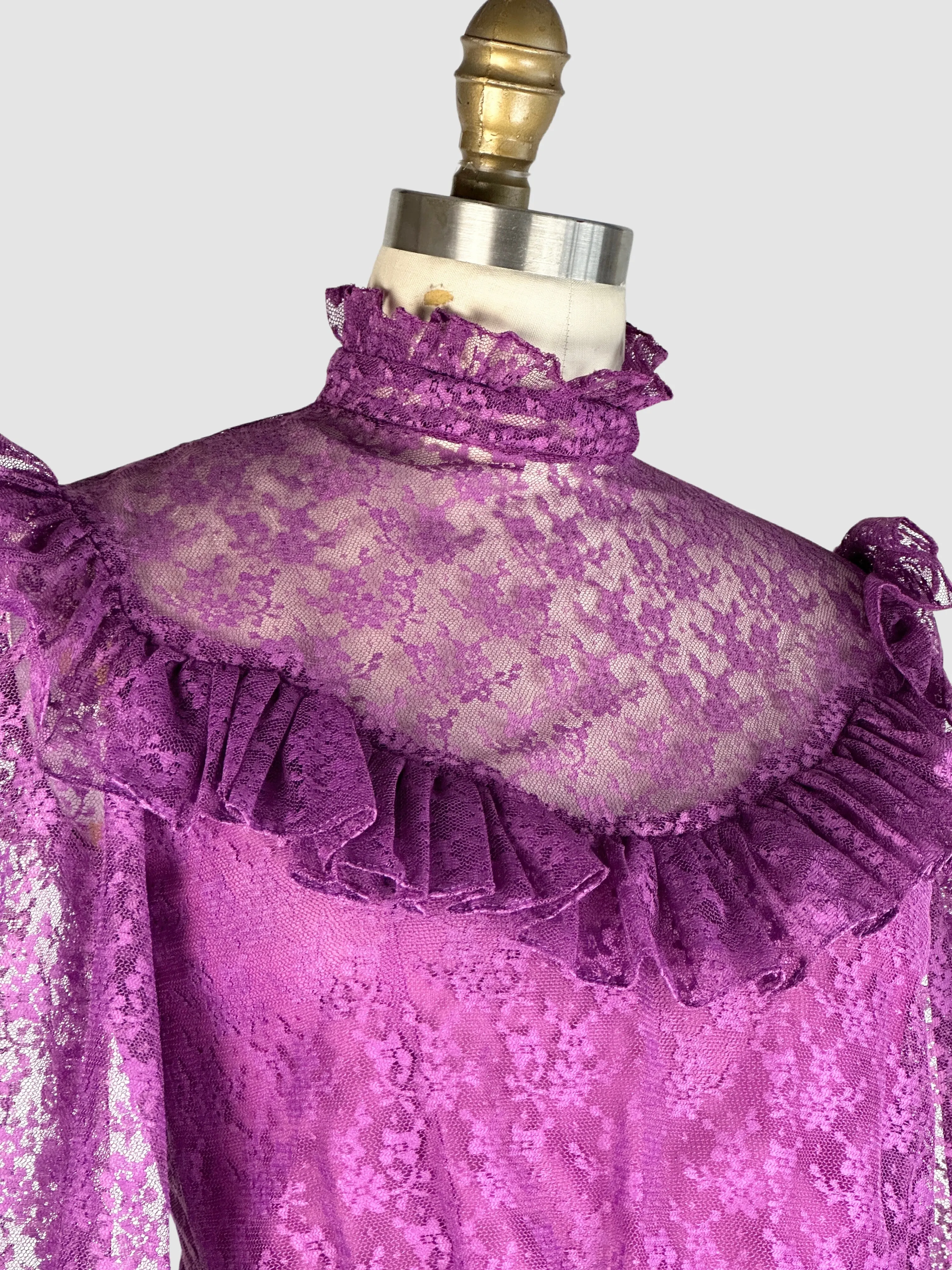 PRAIRIE TALE 70s Purple Chantilly Lace Granny  Dress • Small