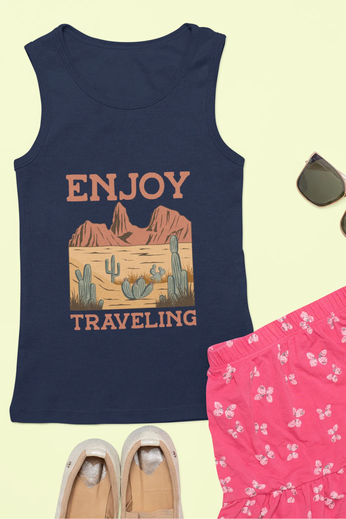 Women's Tank Top: Travelling